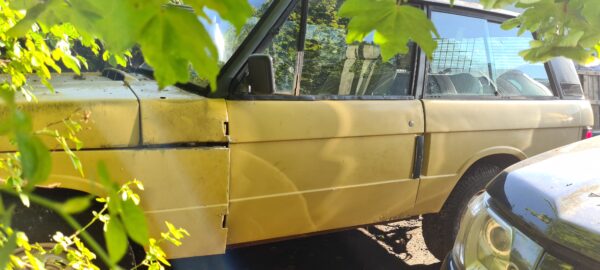 Range Rover Classic 2 deurs 3.5 cabr. V8 / 4bak LT95 BELASTINGVRIJ eerste toelating 06-02-1973 en geen APK plicht meer op benzine en LGP