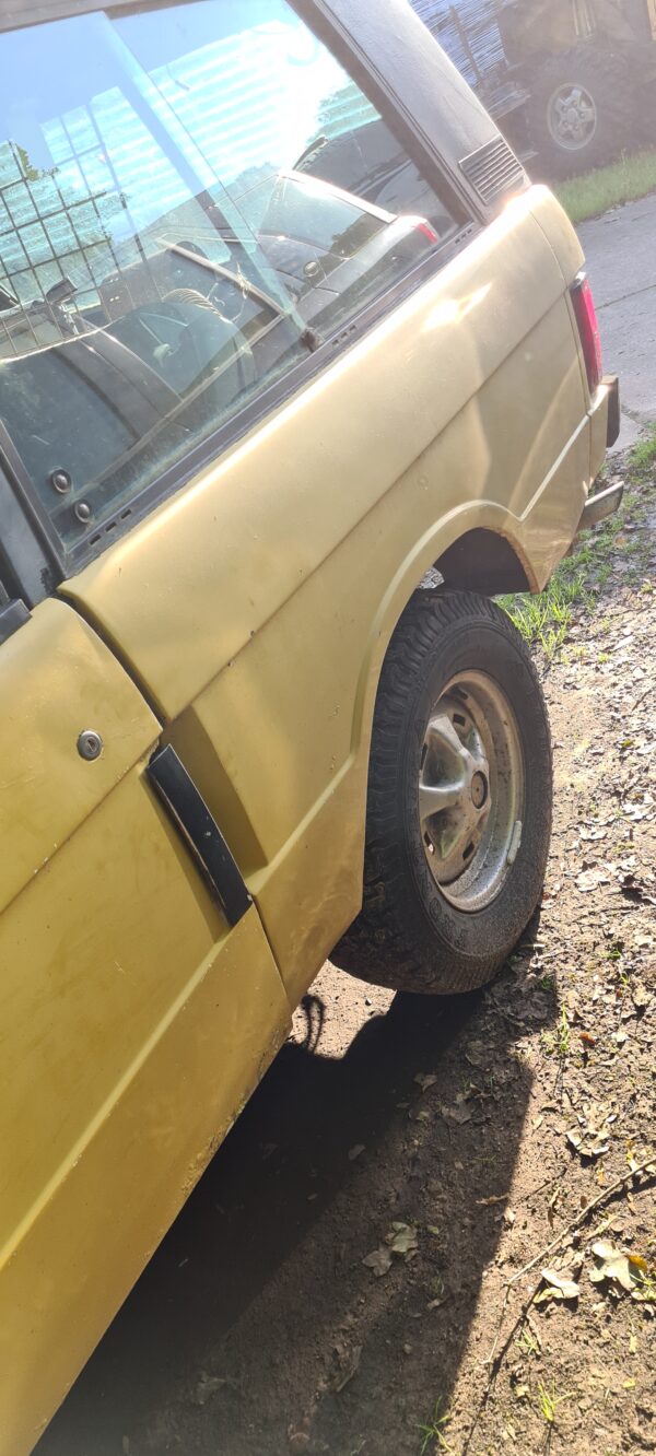 Range Rover Classic 2 deurs 3.5 cabr. V8 / 4bak LT95 BELASTINGVRIJ eerste toelating 06-02-1973 en geen APK plicht meer op benzine en LGP