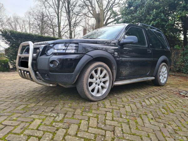 freelander 1 L314 2.5 V6 automaat hardtop uit 2004 kleur Java zwart ( 697 ) bekleding zwart leer / alcantara
