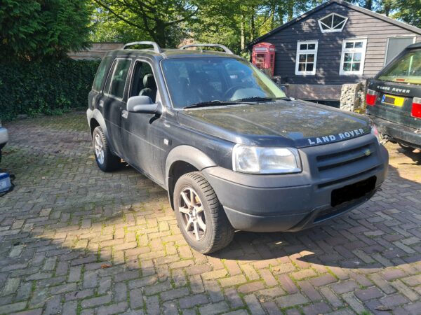 freelander 1 L314 stationwagen 1800 cc kleur zwart bouwjaar 2003
