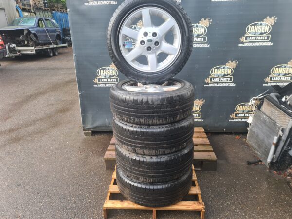 freelander 1 L314 lm velg 17" TREK set 5 stuks 225x55x17" , reserve wiel is ander merkband