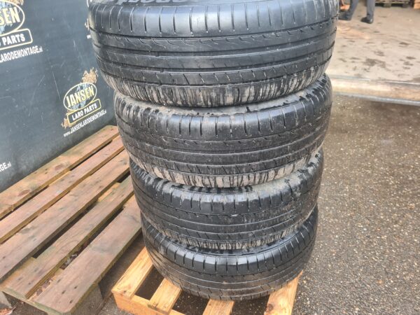 freelander 1 L314 lm velg 17" TREK set 5 stuks 225x55x17" , reserve wiel is ander merkband