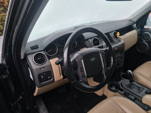 Discovery 3 L319 2.7 TDV6 Automaat zwart bouwjaar 2007 geel kenteken met beige leer 7 persoons