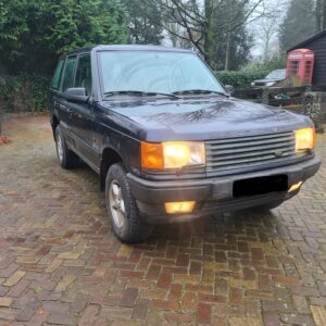 range rover P38 4.0 V8 automaat HSE bouwjaar 1999 kleur blauw met electrische stoelen beige leer