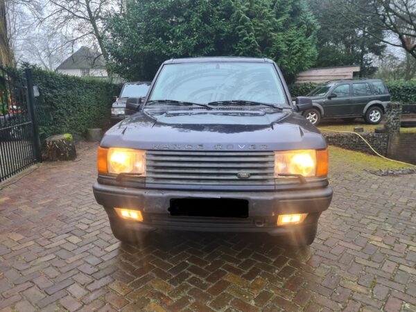 range rover P38 4.0 V8 automaat HSE bouwjaar 1999 kleur blauw met electrische stoelen beige leer