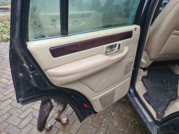 range rover P38 4.0 V8 automaat HSE bouwjaar 1999 kleur blauw met electrische stoelen beige leer