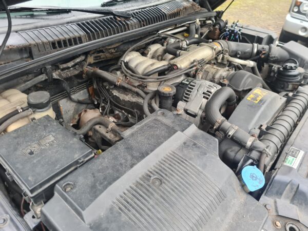range rover P38 4.0 V8 automaat HSE bouwjaar 1999 kleur blauw met electrische stoelen beige leer