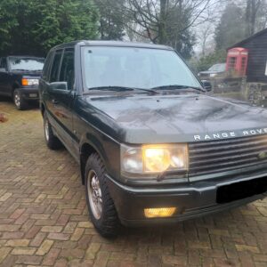 range rover P38 4.0 V8 automaat HSE bouwjaar 1999 kleur groen met electrische stoelen moka beige leer en terreinbanden