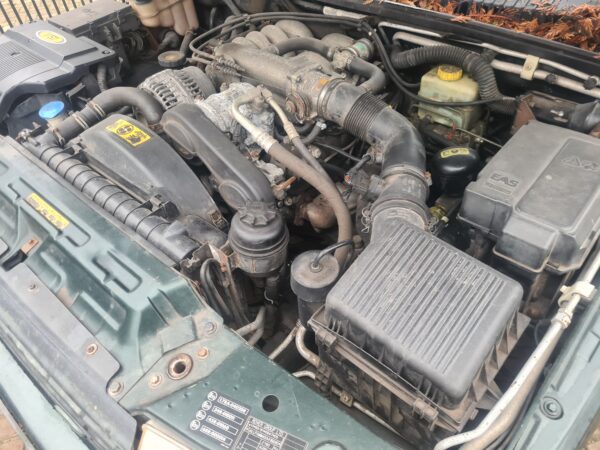range rover P38 4.0 V8 automaat HSE bouwjaar 1999 kleur groen met electrische stoelen moka beige leer en terreinbanden