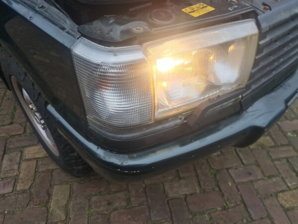 range rover P38 4.0 V8 automaat HSE bouwjaar 1999 kleur groen met electrische stoelen moka beige leer en terreinbanden