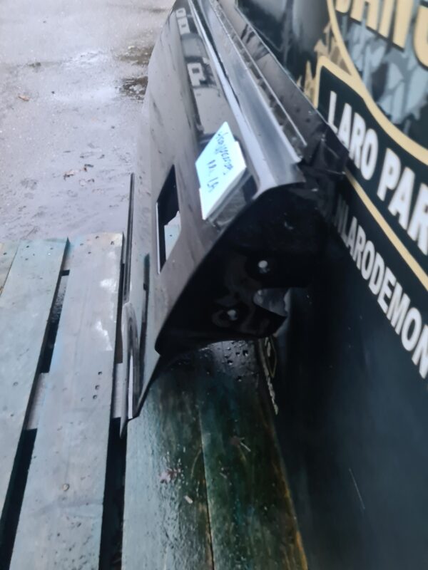 range rover classic achterscherm hoek rechts kleur zwart