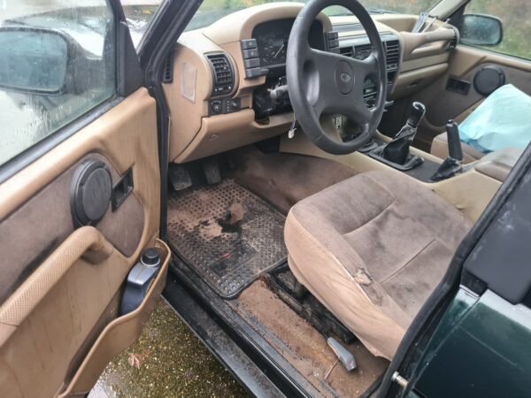 Discovery 300 Tdi handgeschakeld 2 deurs bouwjaar 1998