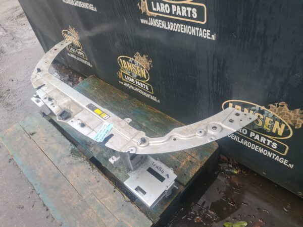Range Rover Evoque L538 front slot bumper kaal kleur zwart