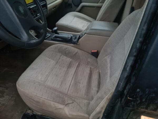 Discovery 1 300 Tdi automaat 4 deurs bouwjaar 1997 beige stoffen bekleding 7 persoons