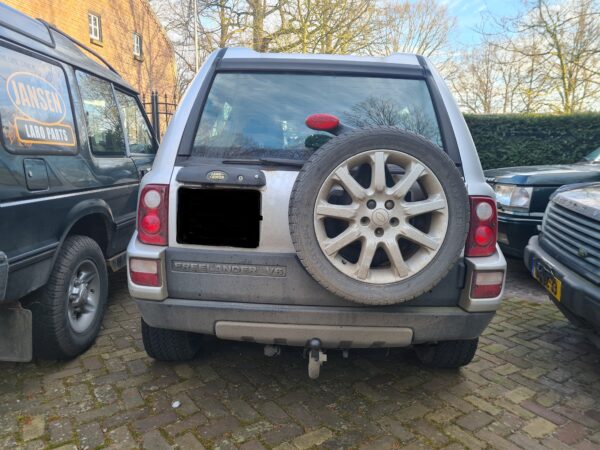 freelander 1 L314 2.5 V6 benzine automaat station wagon uit 2004 met zwart leer kleur zilver/grijs