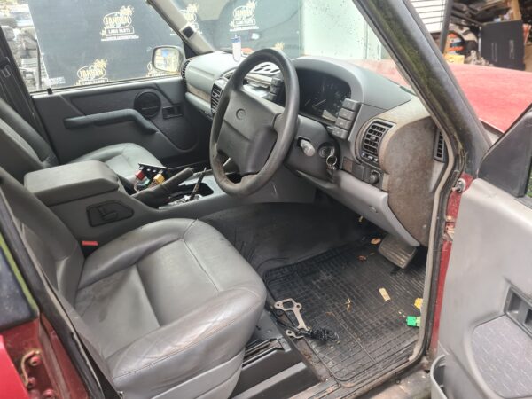 Discovery 1 RHD 3.9 EFI V8 automaat 5 persoons met electrische voorstoelen en achterbank grijs leer bouwjaar 1996