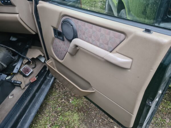 discovery 1 300 Tdi bouwjaar 1995 handbak 5 deurs groenmetalic grijskenteken Body