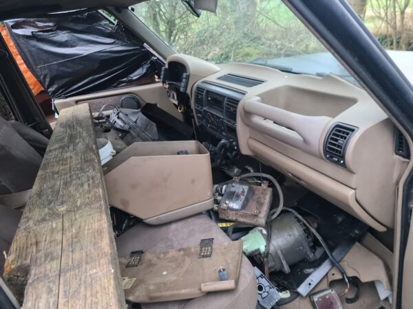 discovery 1 300 Tdi bouwjaar 1995 handbak 5 deurs groenmetalic grijskenteken Body