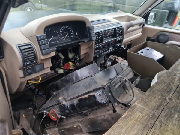 discovery 1 300 Tdi bouwjaar 1995 handbak 5 deurs groenmetalic grijskenteken Body