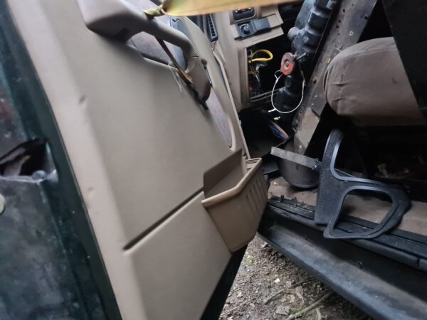 discovery 1 300 Tdi bouwjaar 1995 handbak 5 deurs groenmetalic grijskenteken Body