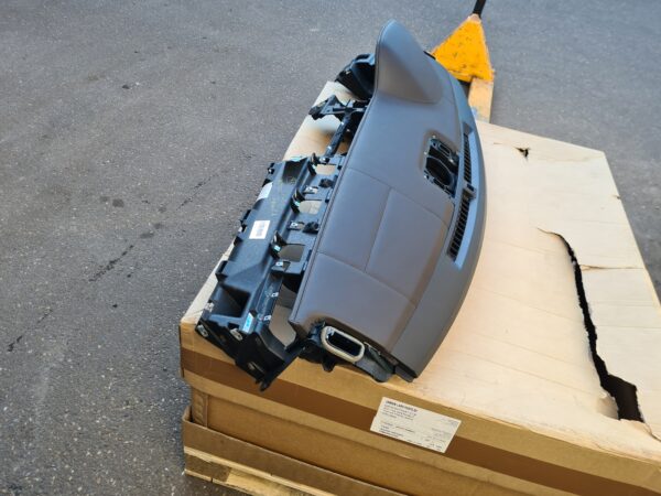 Range Rover Evoque L538 dashbord LHD kleur Espresso Leer kaal ( bruin )