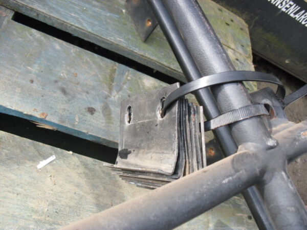 banden set met velg staal type zwaar uitgevoerd 16" x 7 J 7 stuks met General Grabber HTS 265x75xR16"