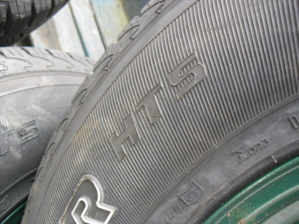 banden set met velg staal type zwaar uitgevoerd 16" x 7 J 7 stuks met General Grabber HTS 265x75xR16"