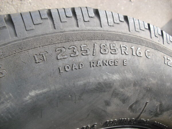 banden set met velg staal type zwaar uitgevoerd 16" x 7 J 7 stuks met General Grabber HTS 265x75xR16"
