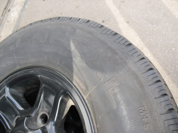 banden set met velg staal type zwaar uitgevoerd 16" x 7 J 7 stuks met General Grabber HTS 265x75xR16"