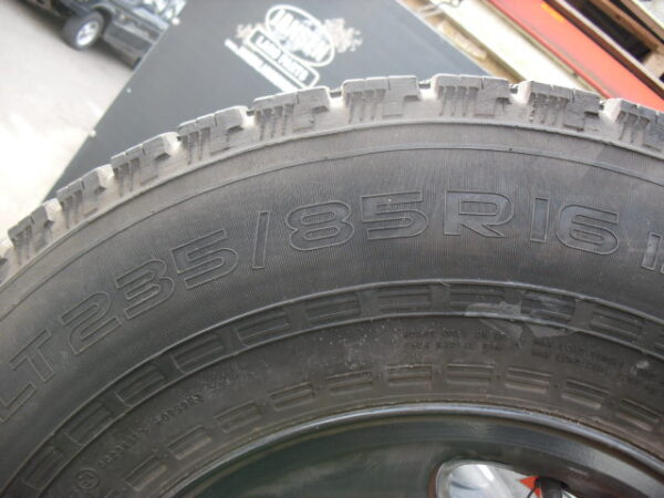 banden set met velg staal type zwaar uitgevoerd 16" x 7 J 7 stuks met General Grabber HTS 265x75xR16"