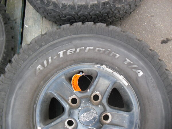 banden set met velg staal type zwaar uitgevoerd 16" x 7 J 7 stuks met General Grabber HTS 265x75xR16"
