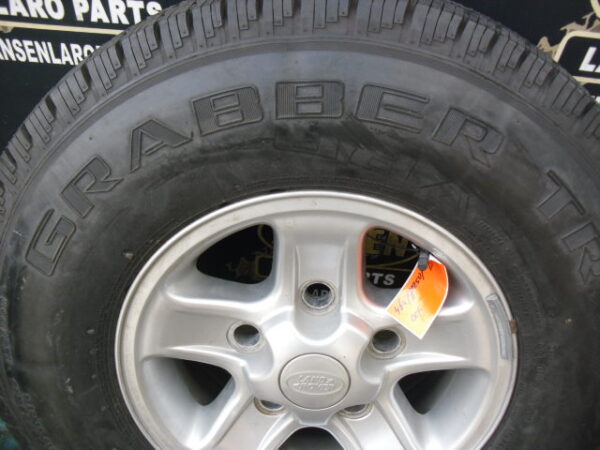 banden set met velg staal type zwaar uitgevoerd 16" x 7 J 7 stuks met General Grabber HTS 265x75xR16"