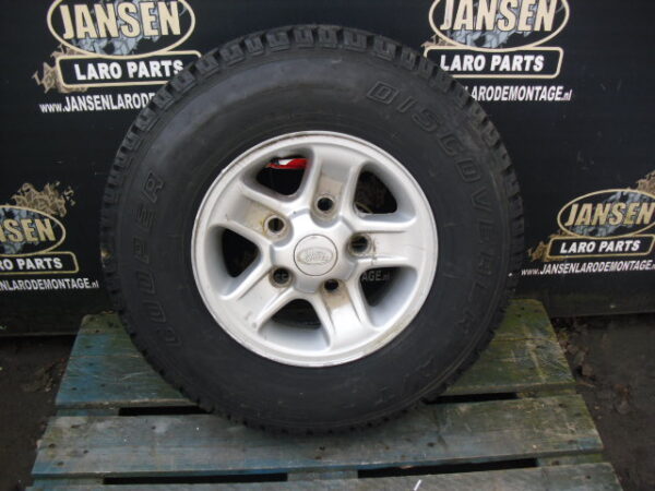 banden set met velg staal type zwaar uitgevoerd 16" x 7 J 7 stuks met General Grabber HTS 265x75xR16"