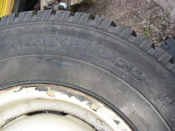 banden set met velg staal type zwaar uitgevoerd 16" x 7 J 7 stuks met General Grabber HTS 265x75xR16"