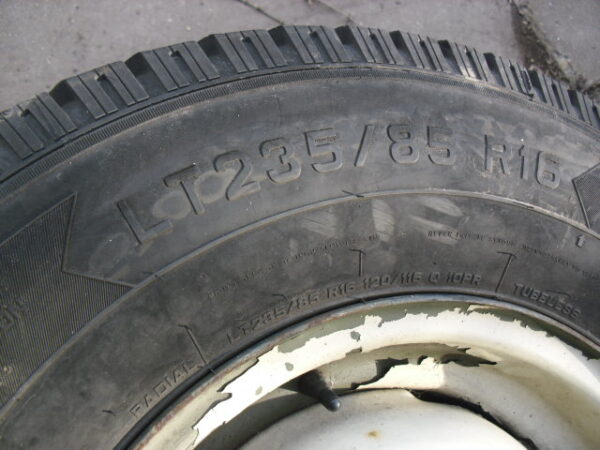banden set met velg staal type zwaar uitgevoerd 16" x 7 J 7 stuks met General Grabber HTS 265x75xR16"