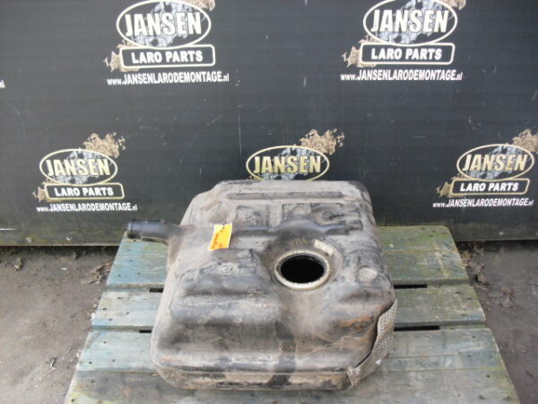 banden set met velg staal type zwaar uitgevoerd 16" x 7 J 7 stuks met General Grabber HTS 265x75xR16"