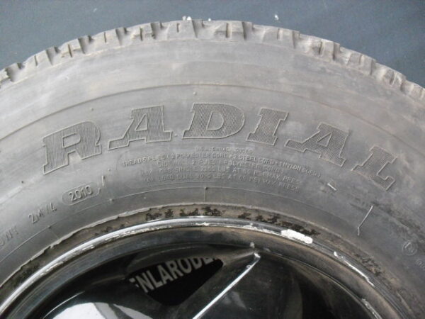 Banden set met velgen voor Range Rover Classic / Discovery 1 / defender L316 / series velg 7j x 16" LM 5 spaaks kleur zwart 4x met Goodyear Wrangler Radial 7.50 x 16"