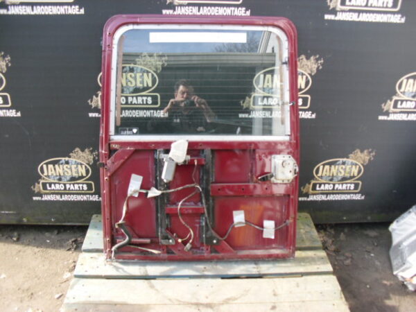 defender L316 achter deur compleet kleur rood met traanplaat