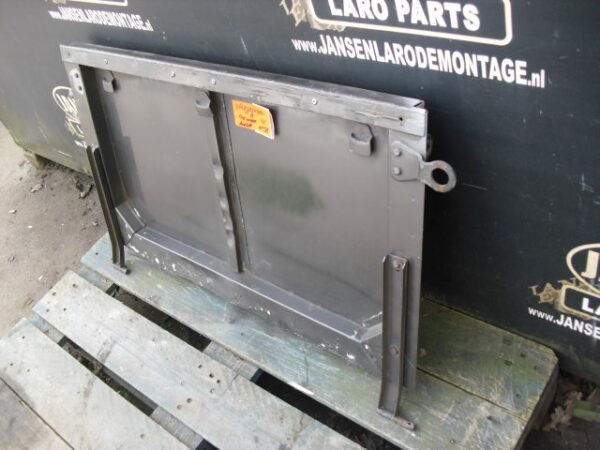 defender L316 achter deur compleet kleur wit met ophang punten gereedschap militair