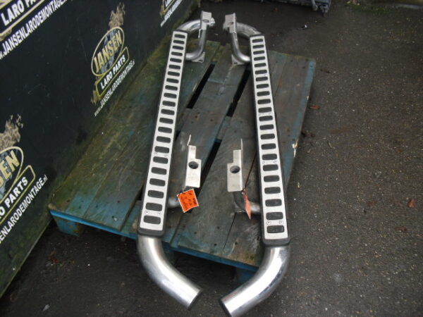 Side Step Defender L316 90 " set chroom dubbel buis