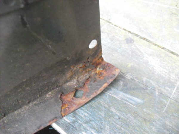Defender 110'' L316 puma zijpaneel binnenbekleding links achter Dark Granite met extra stoeltjes