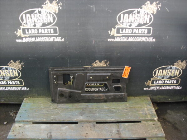 Defender L316 linker binnen bevestigingsplaat vroeg model