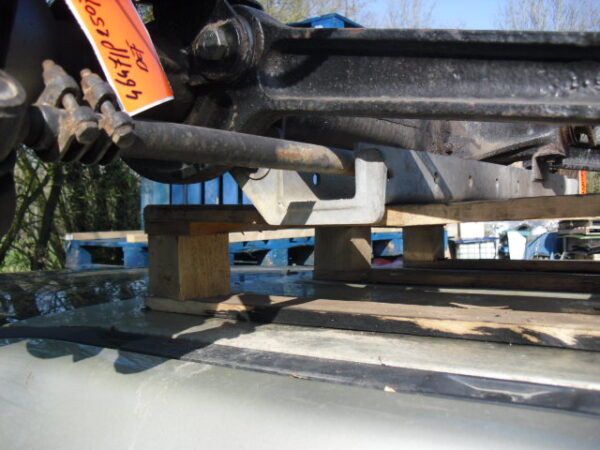 Defender L316 RHD vooras compleet 10 spline compleet met diff. beschermer en spoorstang en stuurstang beschermer tot 1994