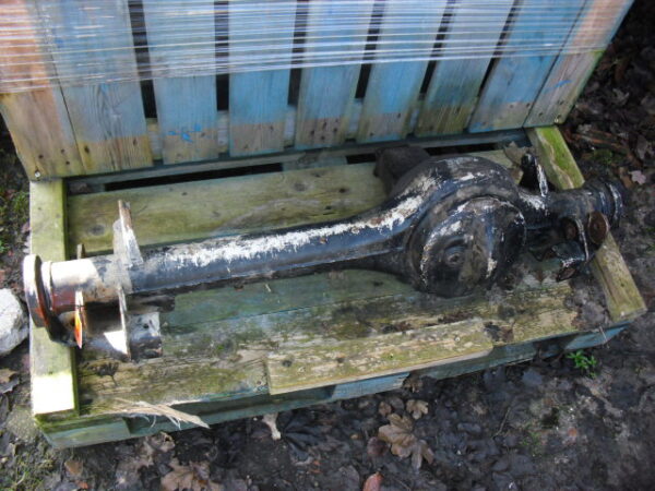 Defender L316 RHD vooras compleet 10 spline compleet met diff. beschermer en spoorstang en stuurstang beschermer tot 1994