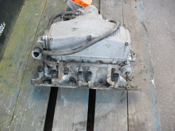 range rover classis / defender L316 / discovery 1 inlaatmanifold V8 3.9 EFI