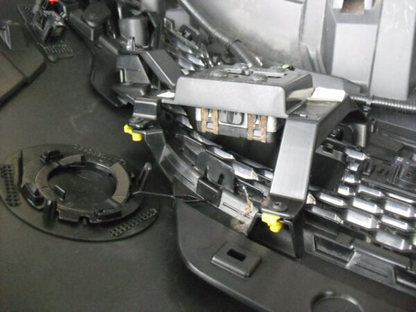range rover evoque L538 motorkap zonder luchthappers wordt kaal geleverd kleur zwart