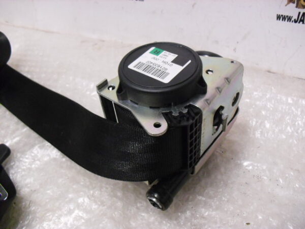 Range Rover Velar L560 achterlicht balk achterklep