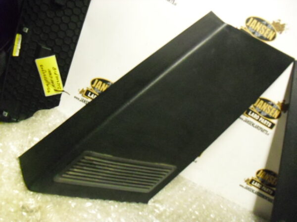 Range Rover Classic D-stijl paneel rechts achter en links achter setje