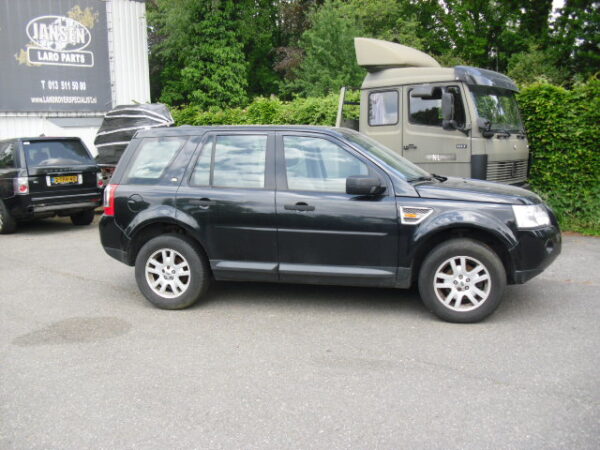 freelander 2 L359 Td4 2.2 diesel automaat kleur zwart uit 2008