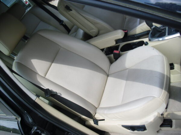freelander 2 L359 Td4 2.2 diesel automaat kleur zwart uit 2008